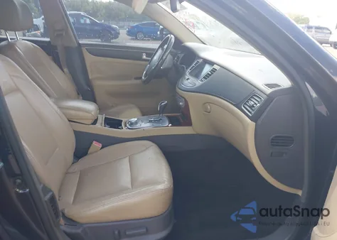 2013 Hyundai Genesis 3.8 z USA, uszkodzony, nr VIN KMHGC4DD2DU224729